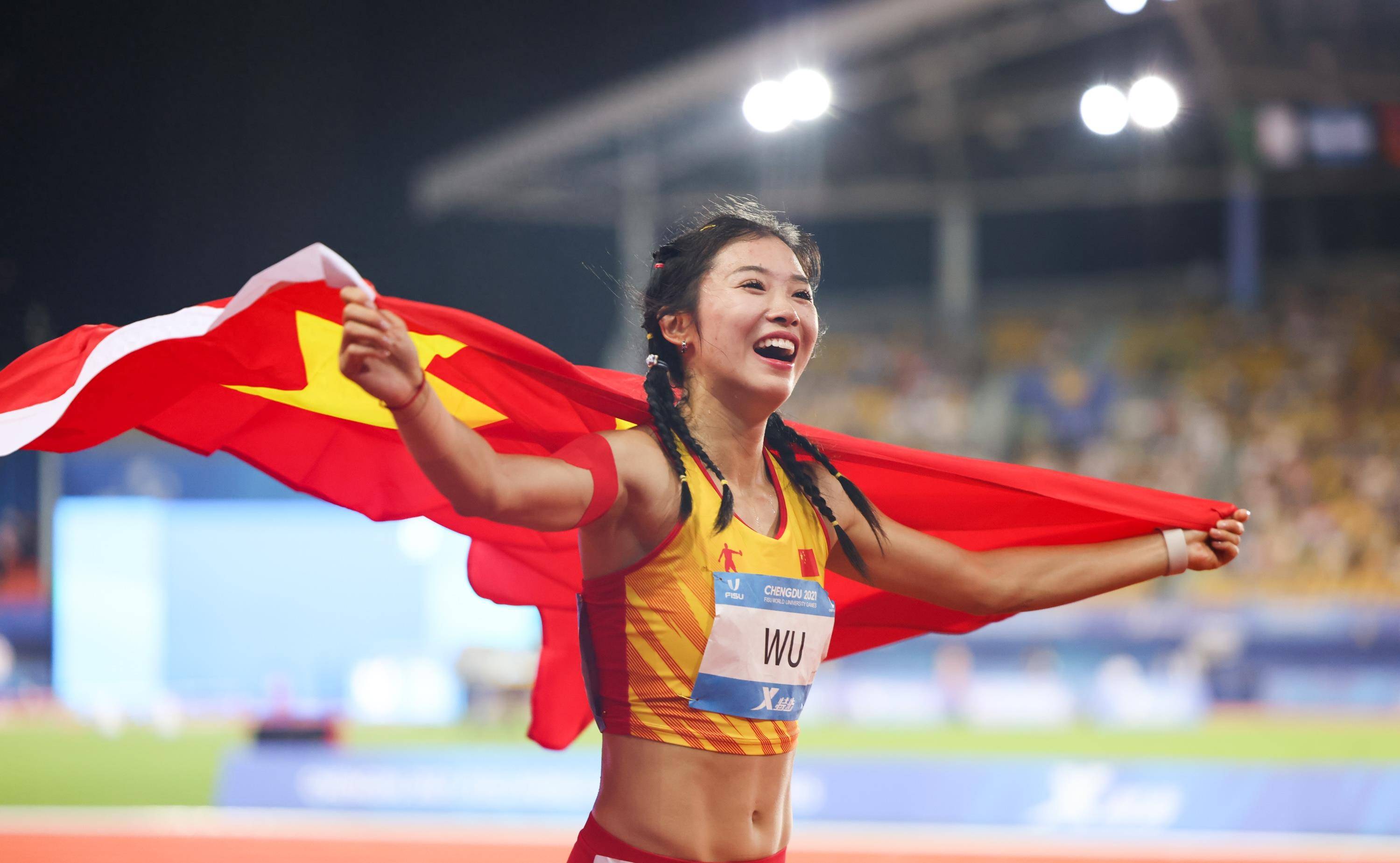 美洲女足球员在国际赛场上的竞技精神