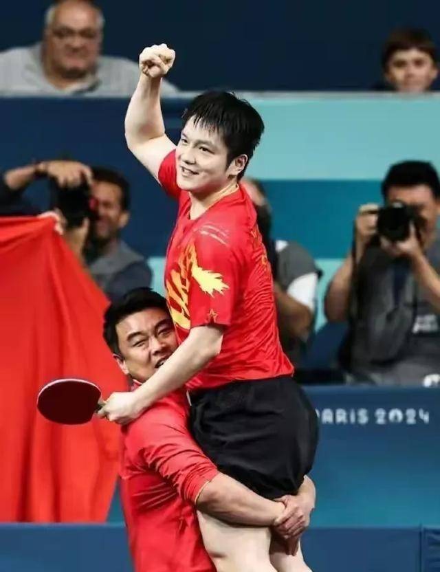 奥地利乒乓球队强势波兰乒乓球队，王皓关键制胜