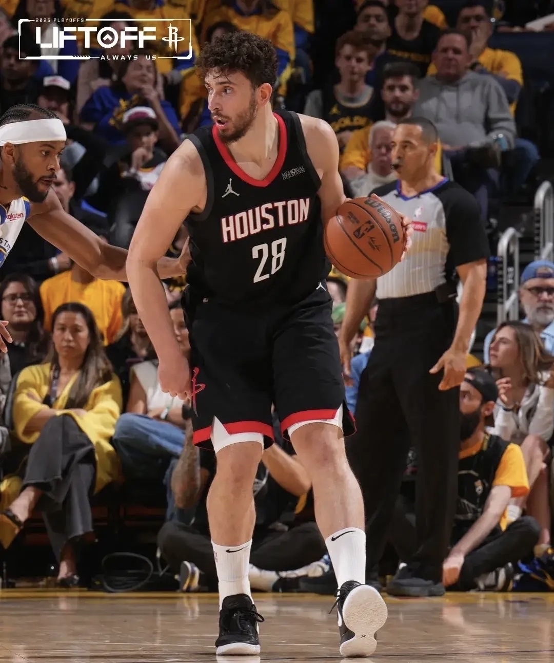 火箭主场险胜灰熊，卡佩拉内线优势明显