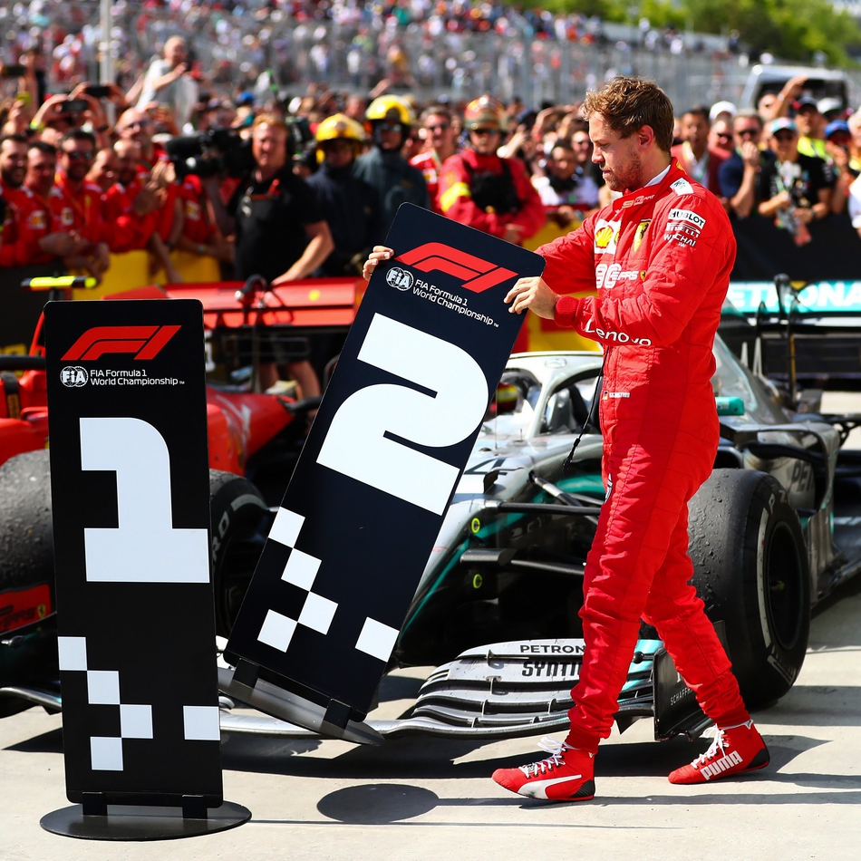 哈斯车队力克红牛车队，汉密尔顿惊艳四座